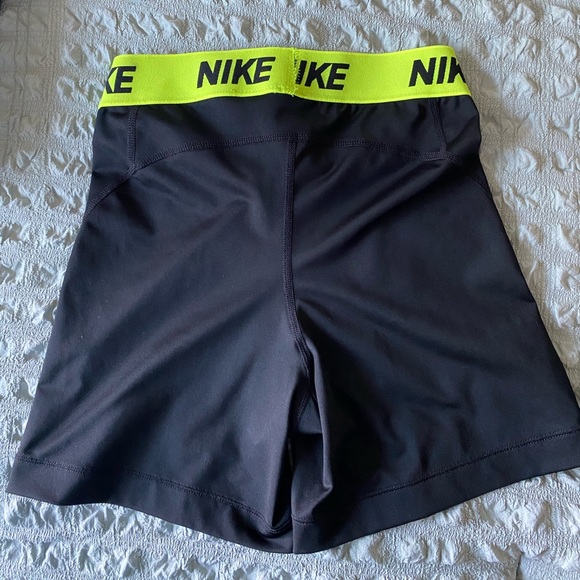 Nike pro tights - Picture 2 of 3